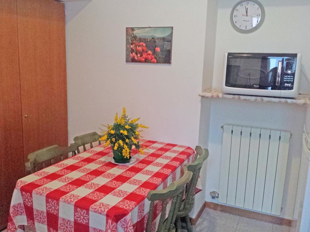 Appartamento Via De Vit Stresa Exterior foto